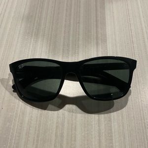 Mens black raybans